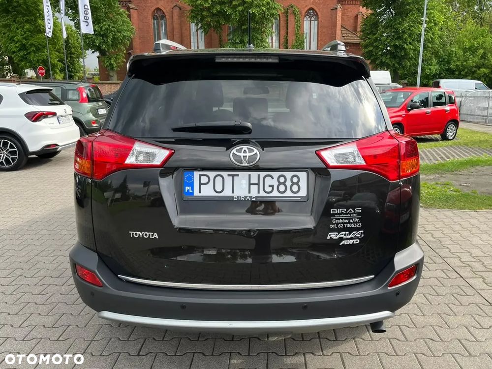 Toyota RAV4 2.0 D-4D Premium 4x2 - 6