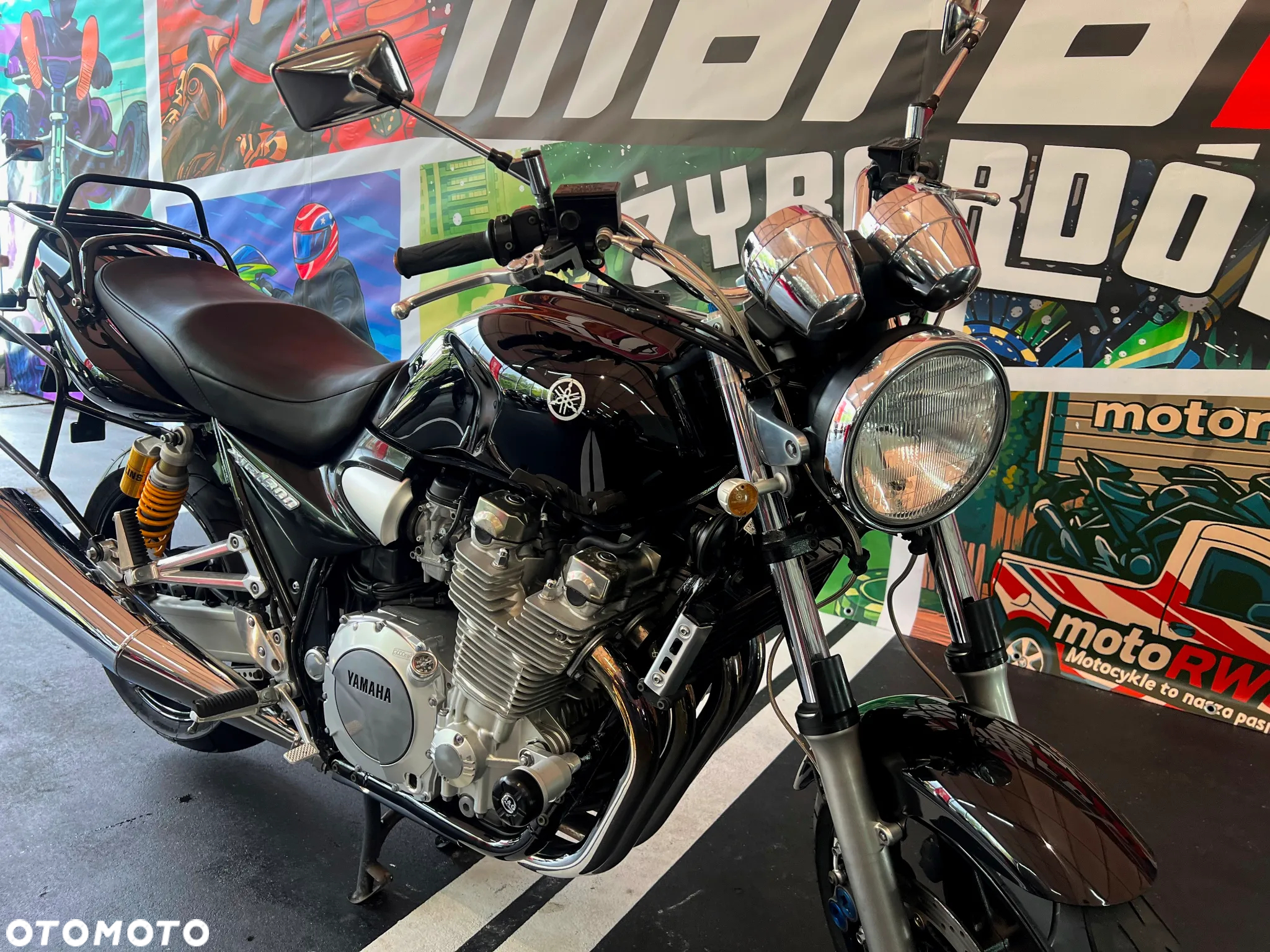 Yamaha XJR - 7