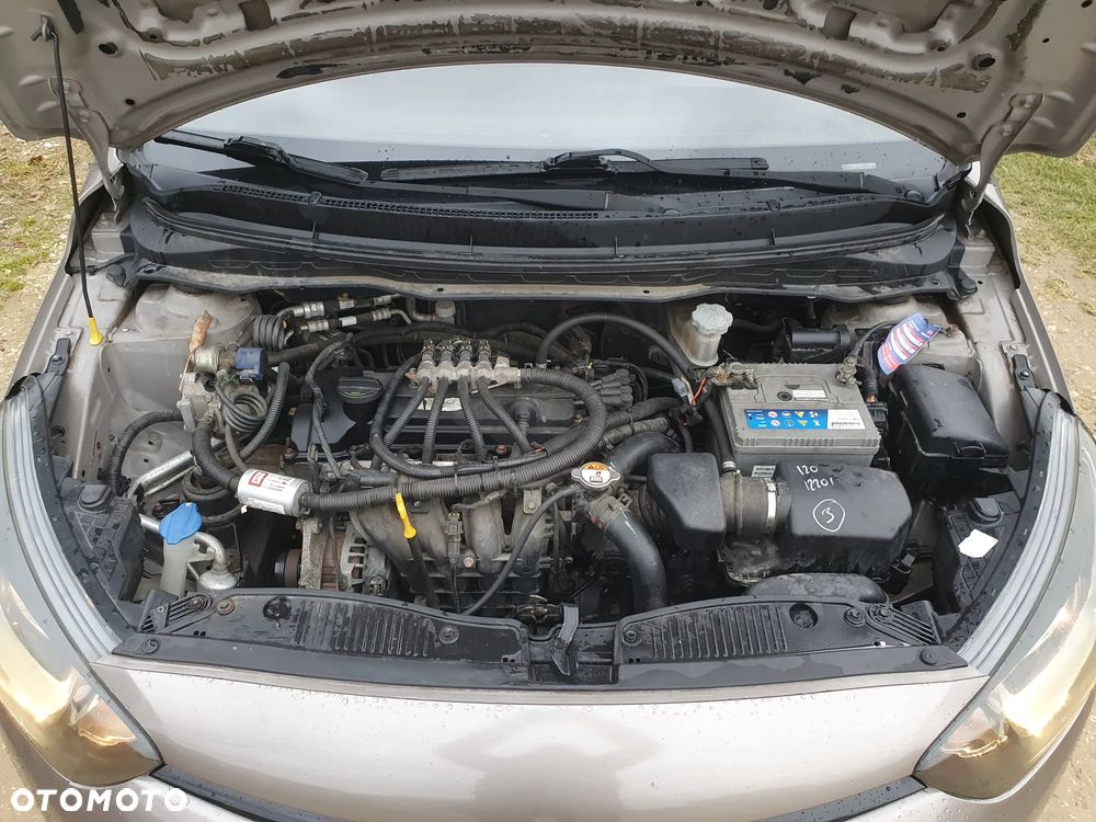 Hyundai i20 1.25 Comfort - 24