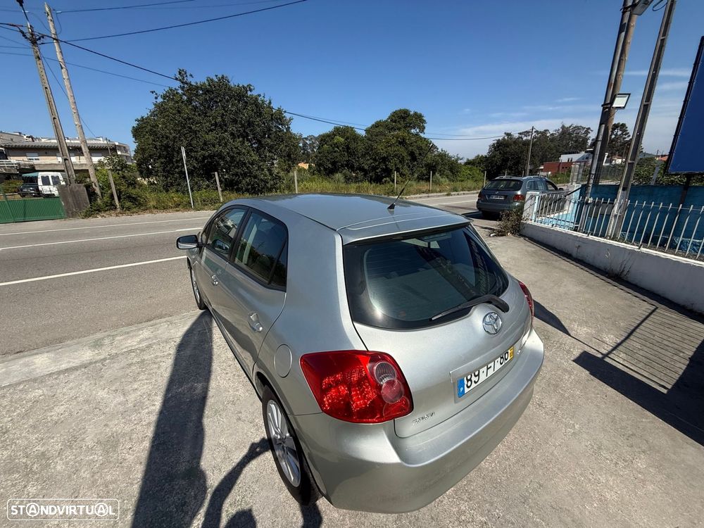 Toyota Auris - 11