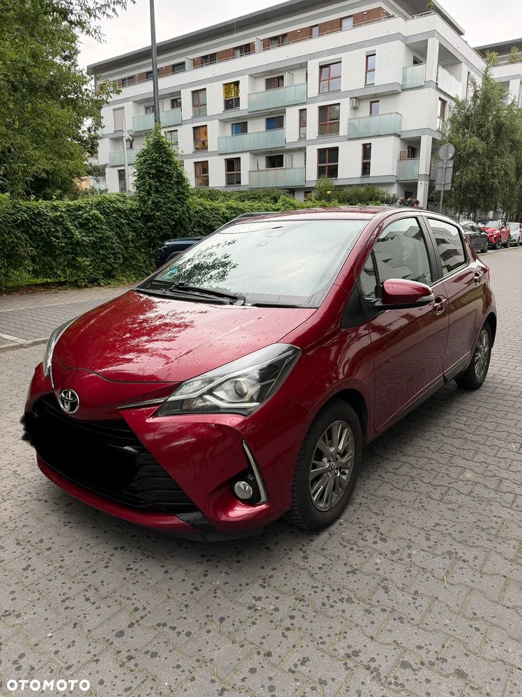 Toyota Yaris 1.5 Premium - 1