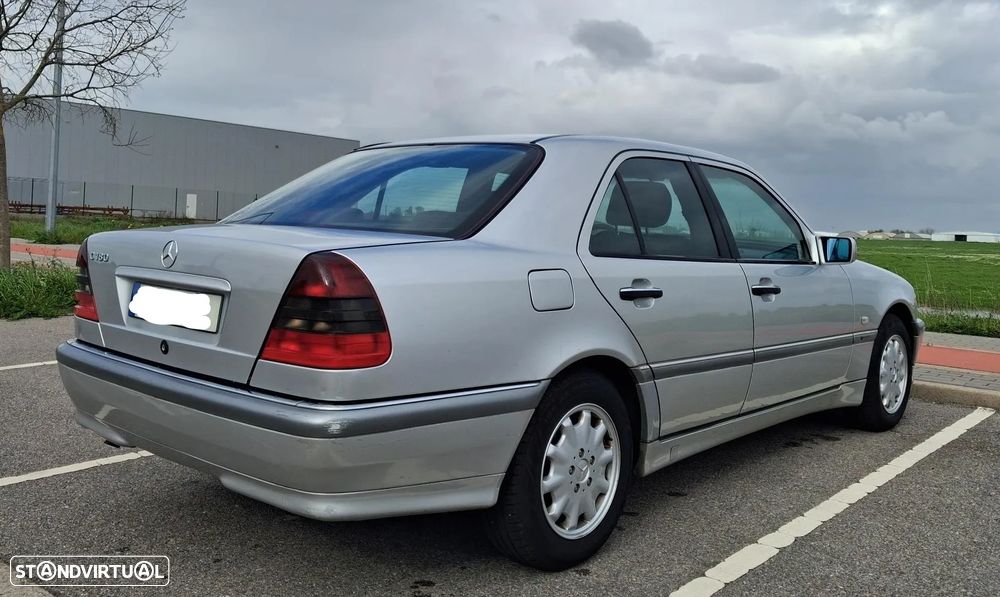 Mercedes-Benz C 180 Classic - 4
