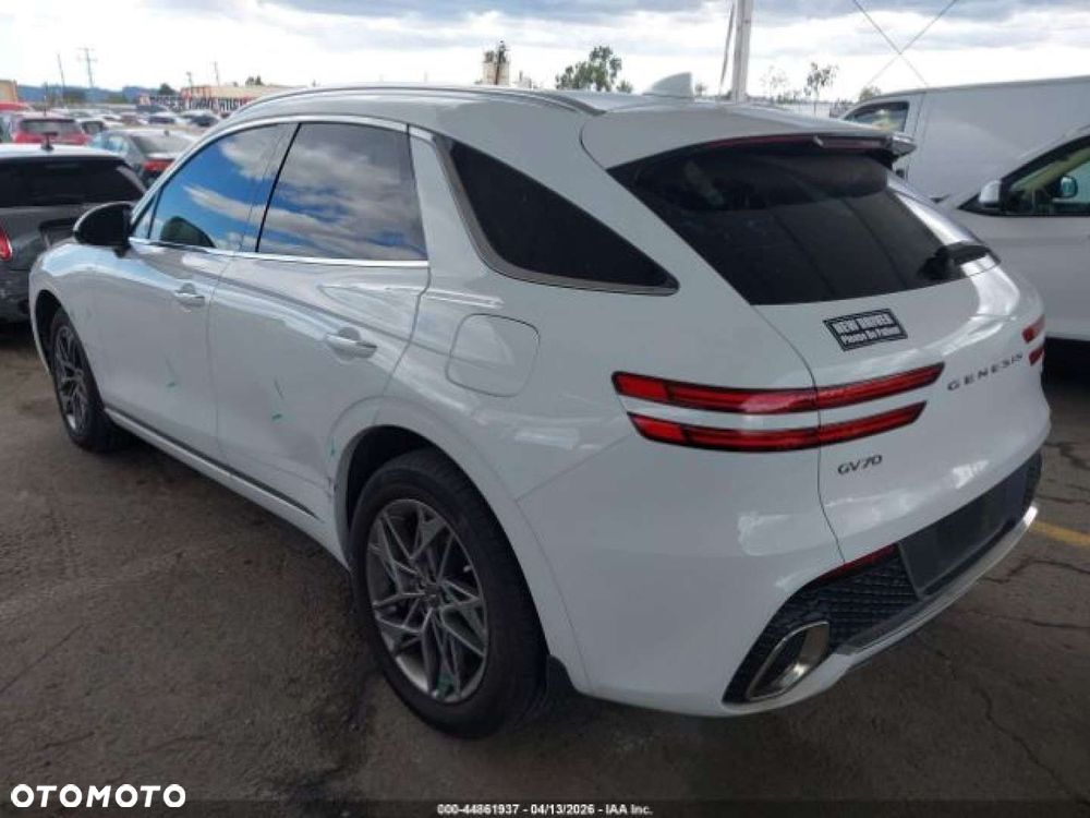 Genesis GV70 - 3