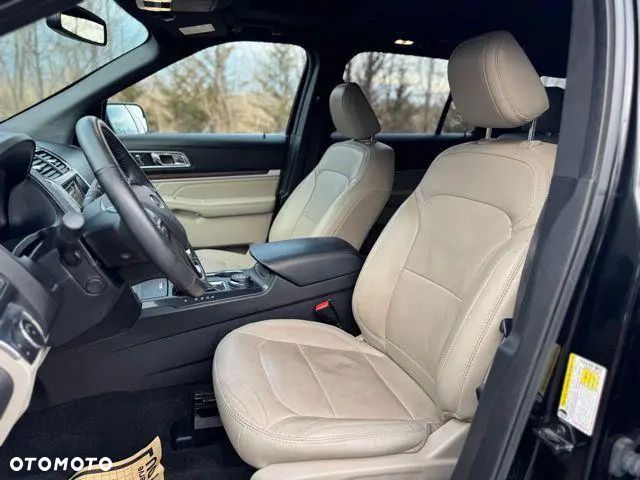 Ford Explorer - 12