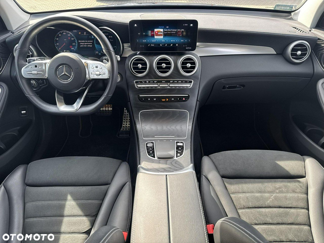 Mercedes-Benz GLC - 22