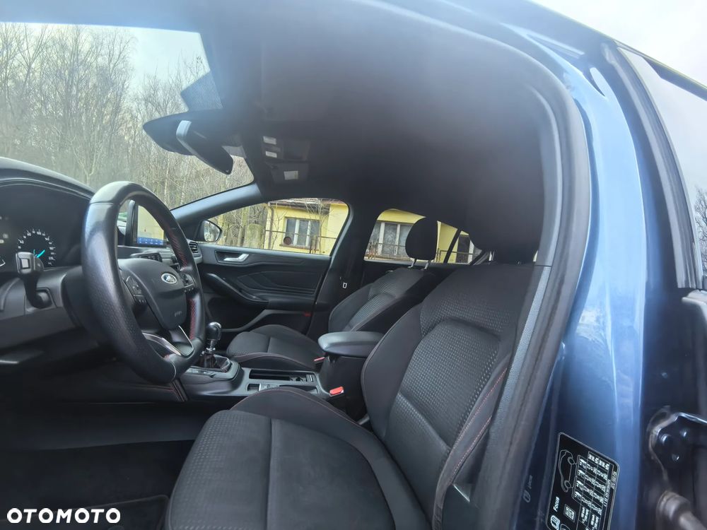 Ford Focus 1.0 EcoBoost Start-Stopp-System ST-LINE STYLE - 30