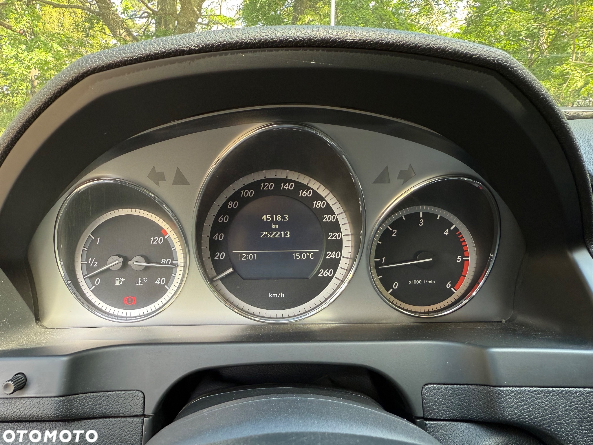 Mercedes-Benz Klasa C 220 T CDI DPF (BlueEFFICIENCY) Avantgarde - 28