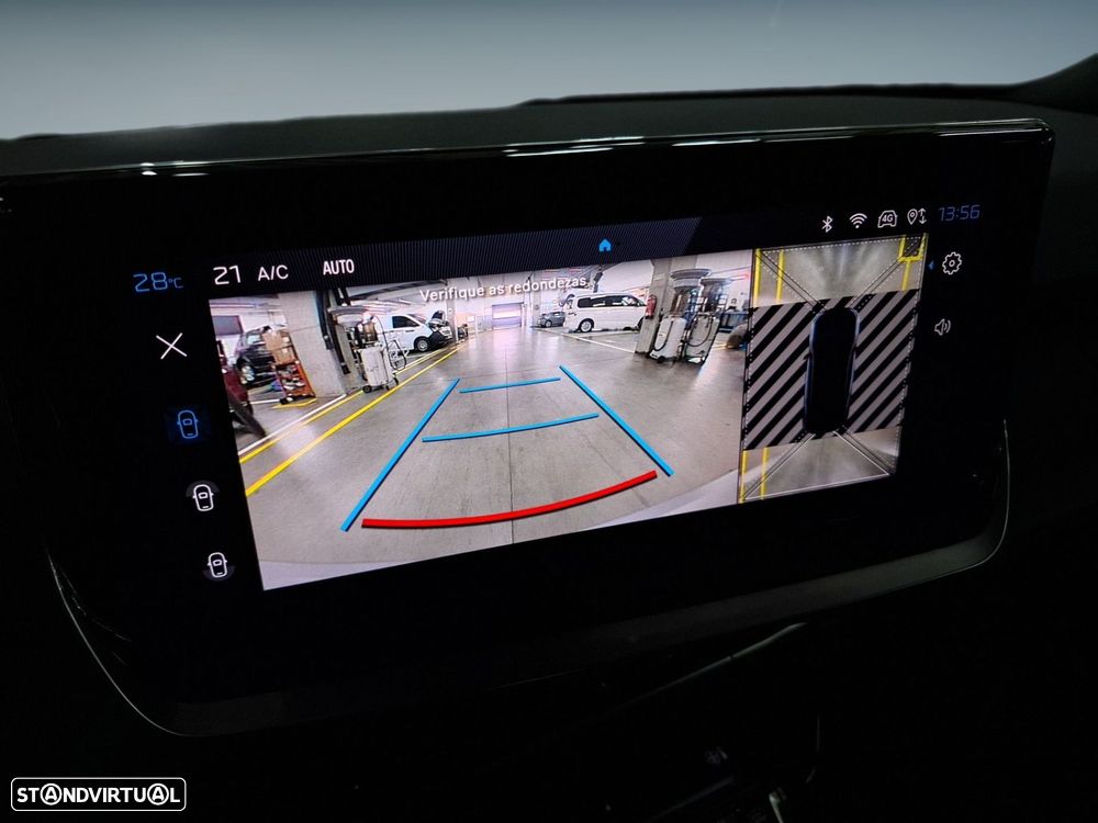 Peugeot 2008 1.2 PureTech Allure - 20