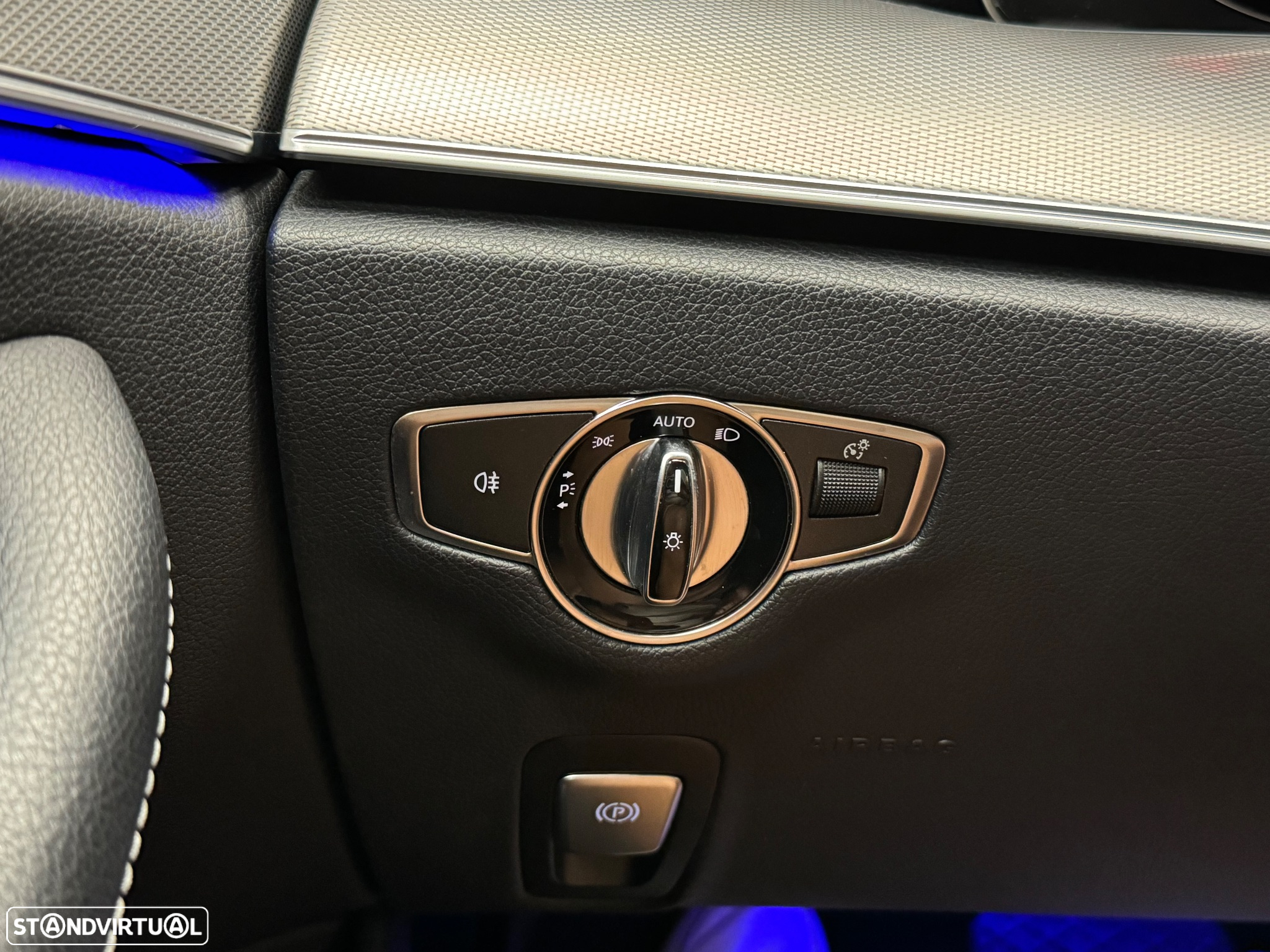 Mercedes-Benz E 220 d Exclusive - 38