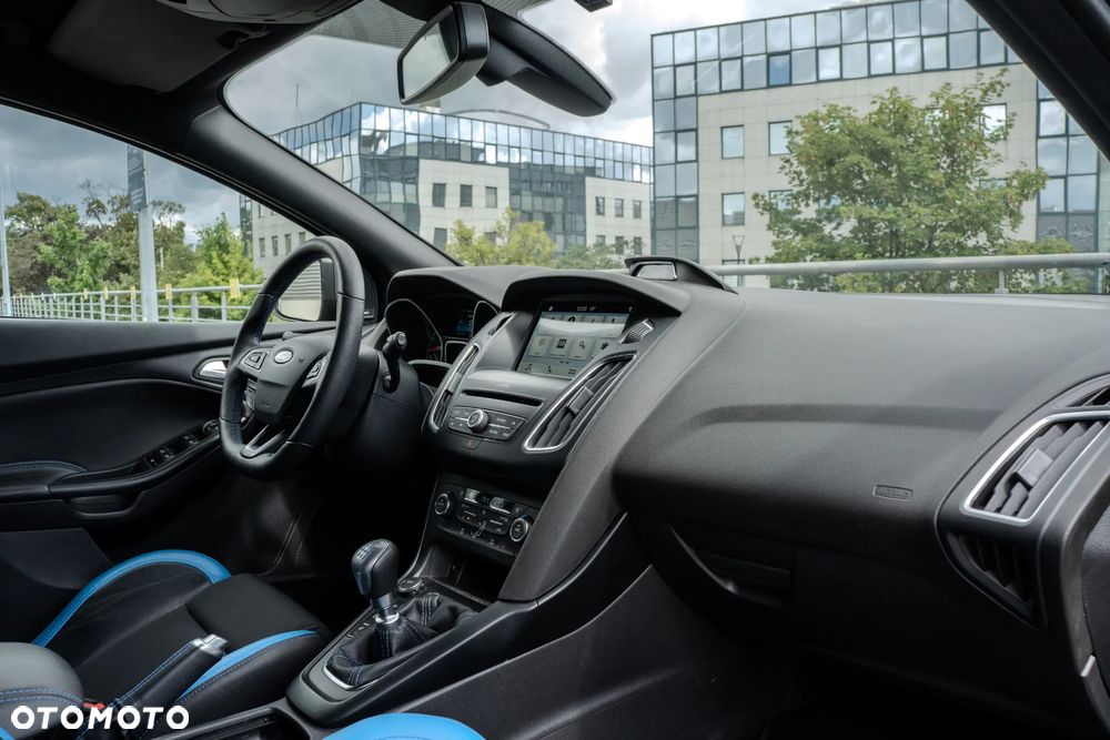 Ford Focus - 16