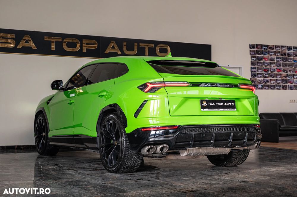 Lamborghini URUS - 37