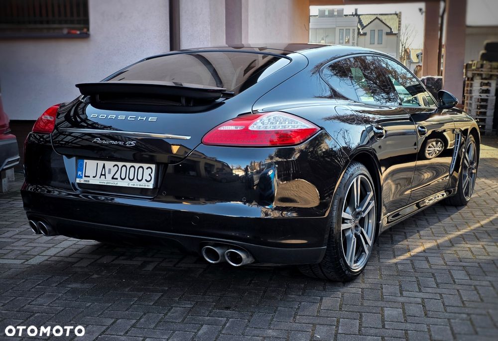 Porsche Panamera 4S PDK - 4