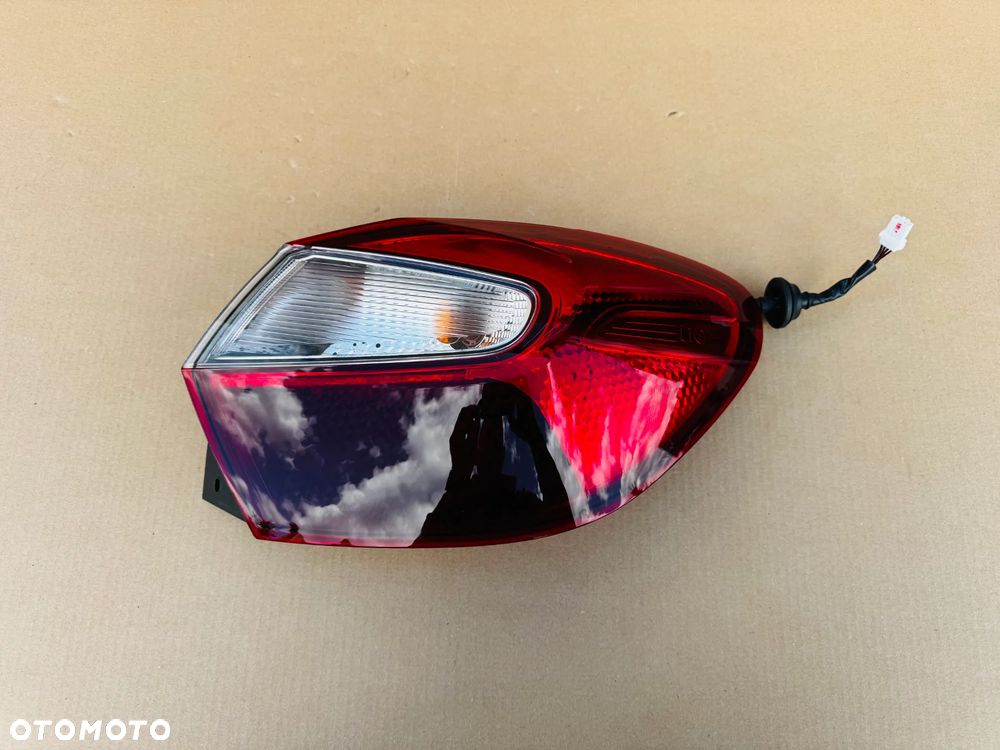 LAMPA HYUNDAI I10 III 3 PRAWA TYŁ TYLNA