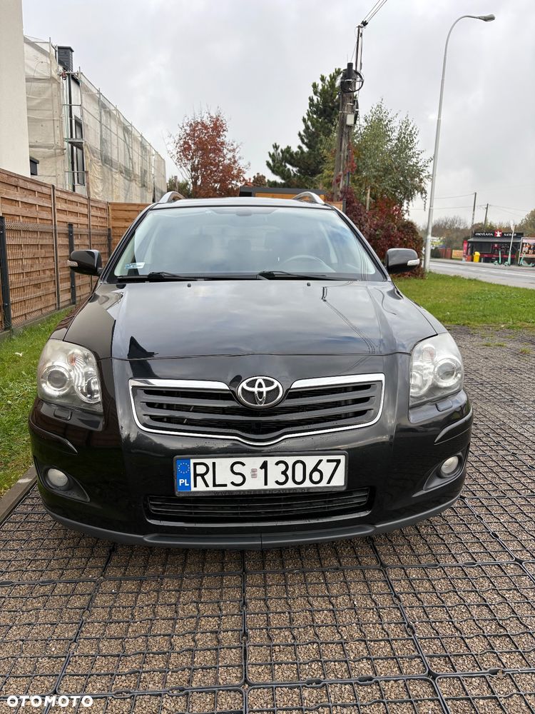 Toyota Avensis 2.0 VVT-i Sol - 8