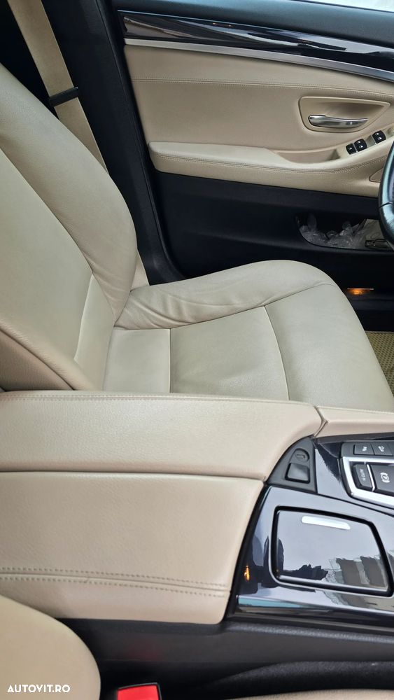 BMW Seria 5 525d xDrive AT - 11