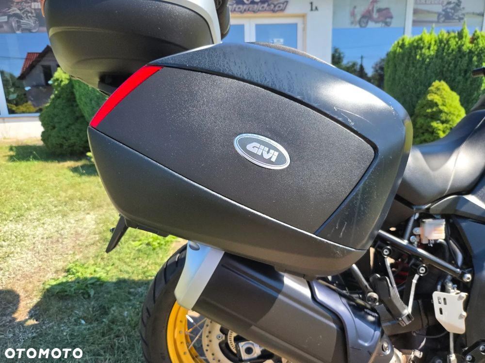Suzuki V-STROM - 11