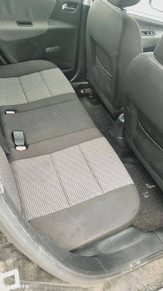 Peugeot 207 1.6 HDi Access - 5