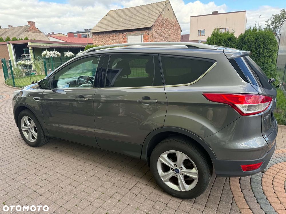 Ford Kuga 1.6 EcoBoost 2x4 Titanium - 27