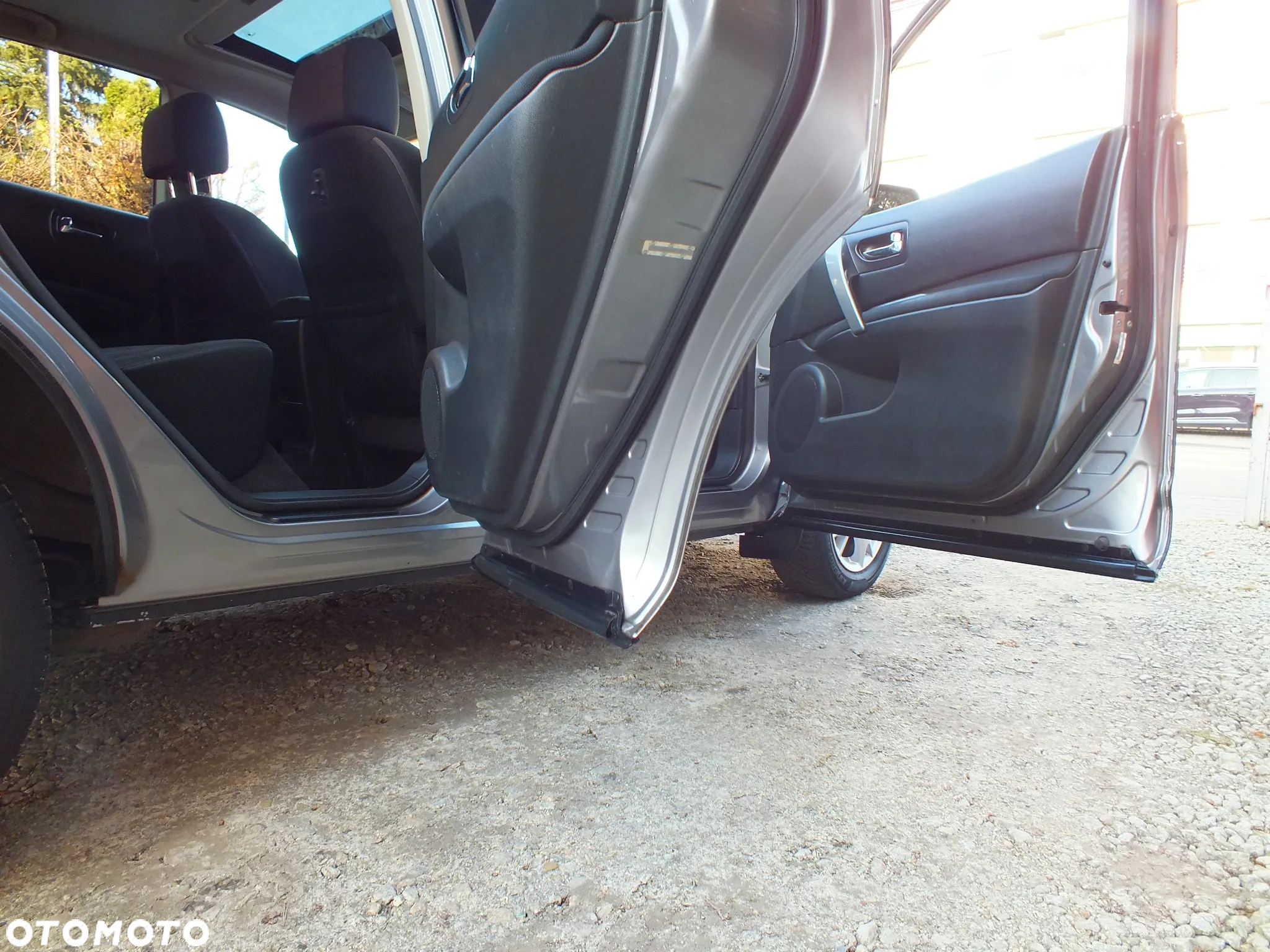 Nissan Rogue - 23
