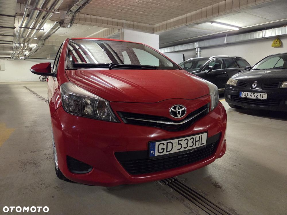 Toyota Yaris 1.33 Premium - 3