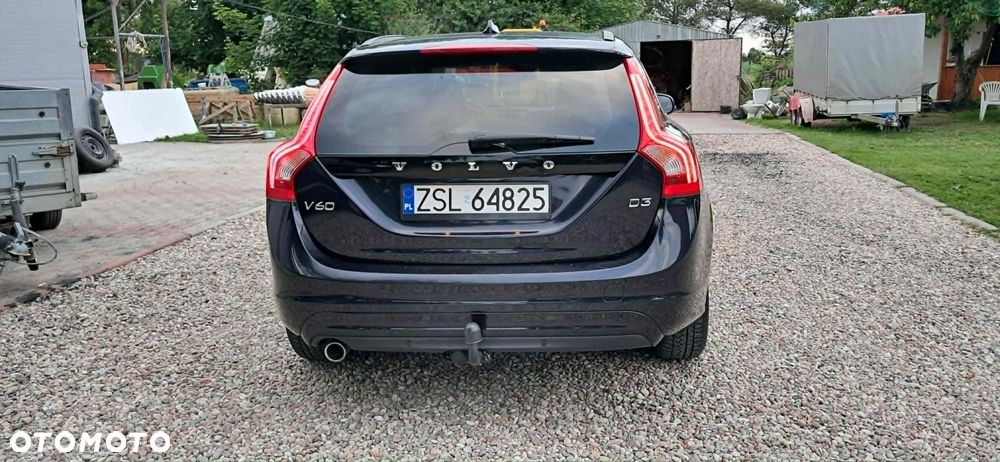 Volvo V60 D3 Momentum - 8