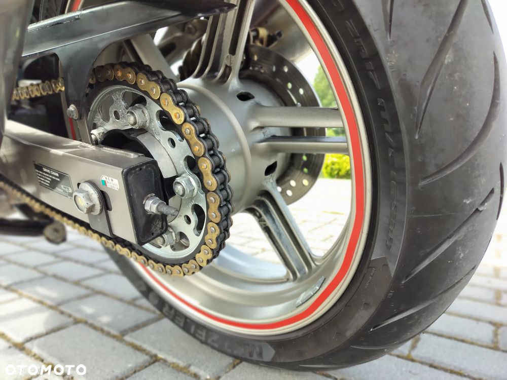 Honda CBF - 24