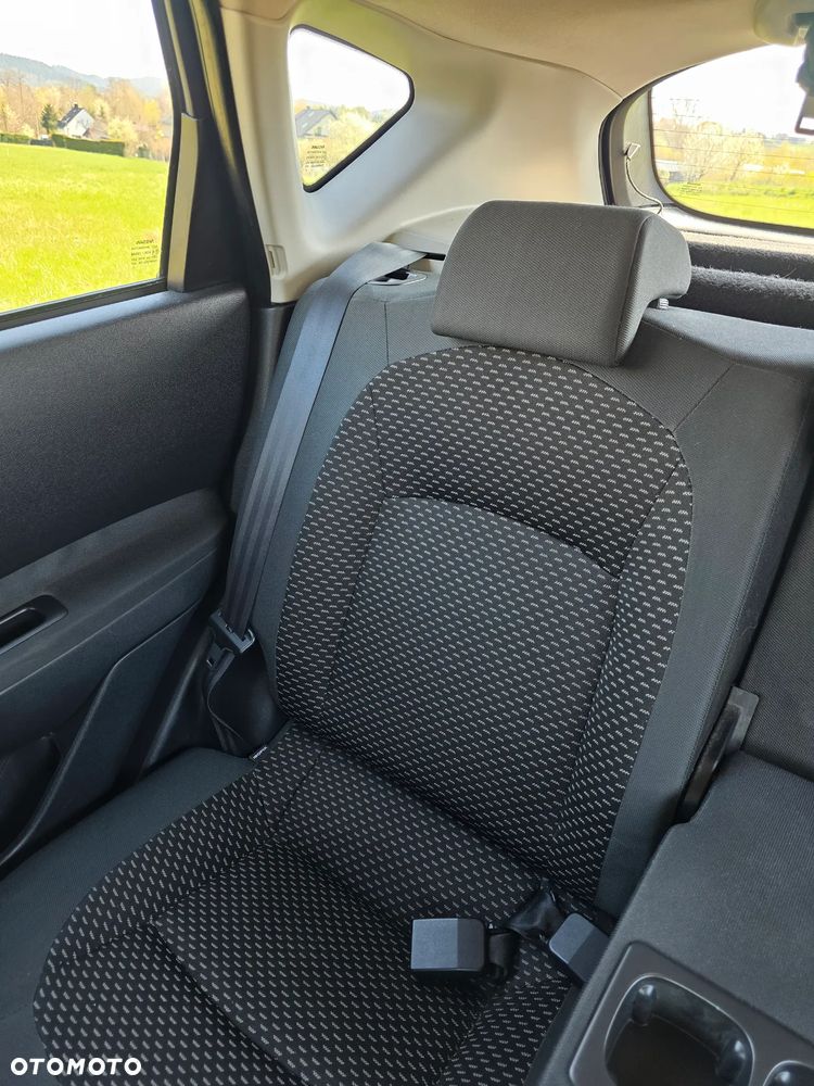 Nissan Qashqai 2.0 4 x 4 visia - 28