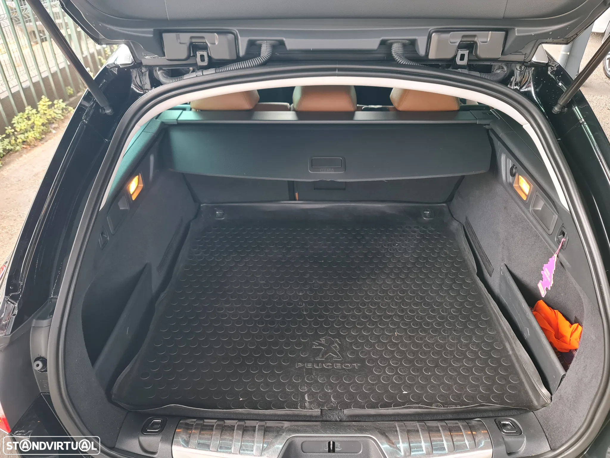 Peugeot 508 SW 1.6 e-HDi Allure 2-Tronic - 16