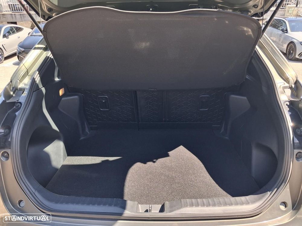 Toyota Yaris Cross 1.5 HDF Luxury - 13