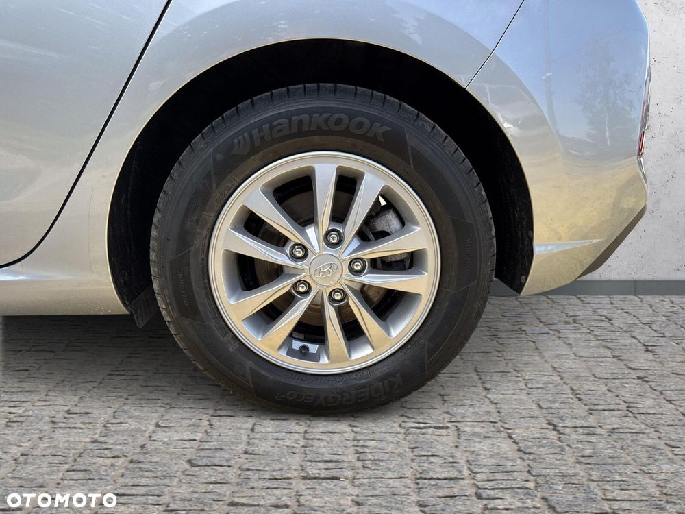 Hyundai i30 1.5 DPI Classic + - 18