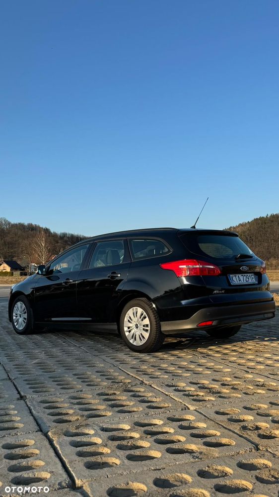 Ford Focus 1.5 TDCi Trend Sport - 3