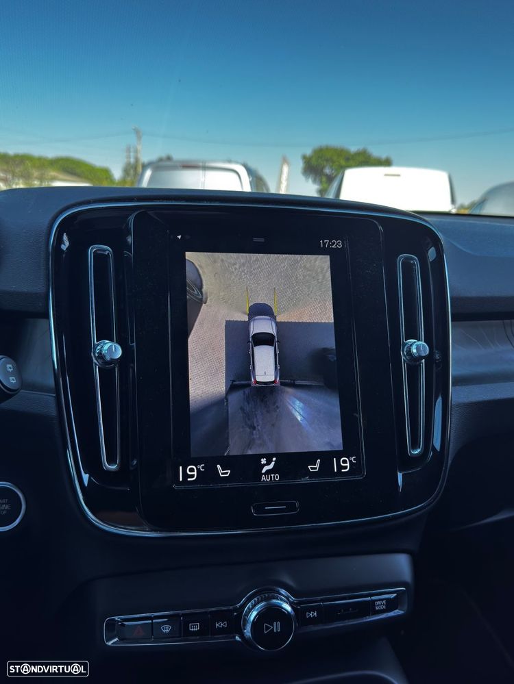 Volvo XC 40 1.5 T5 PHEV Plus Dark - 13