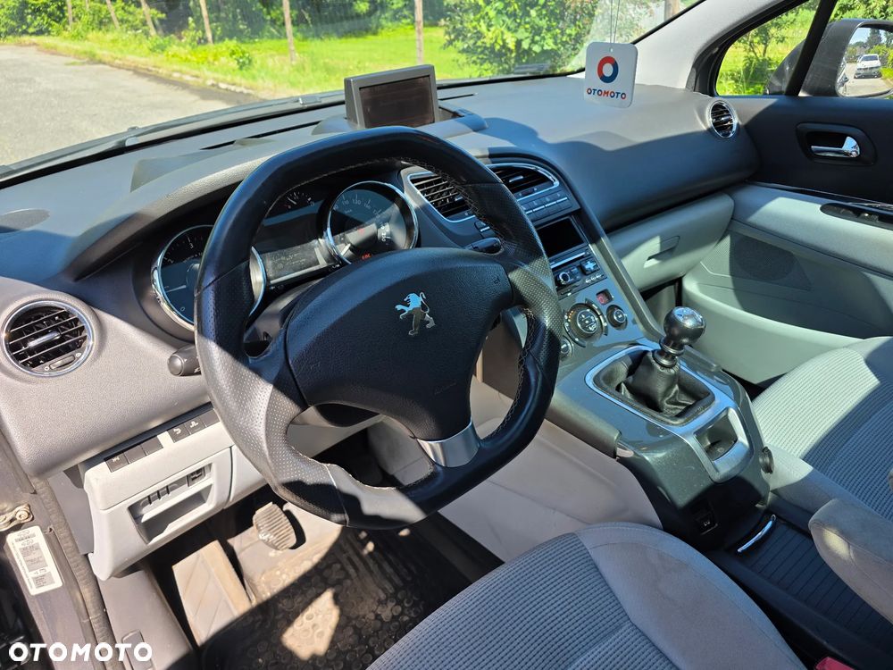 Peugeot 5008 - 10