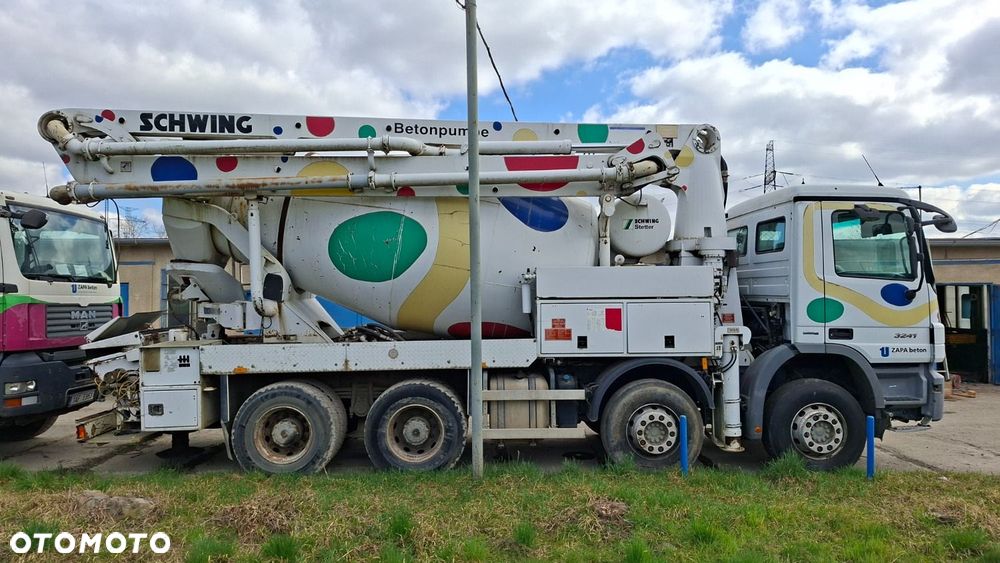 Versalift Actros 3241 B 8X4 + Schwing Fbp 24-125 - 4