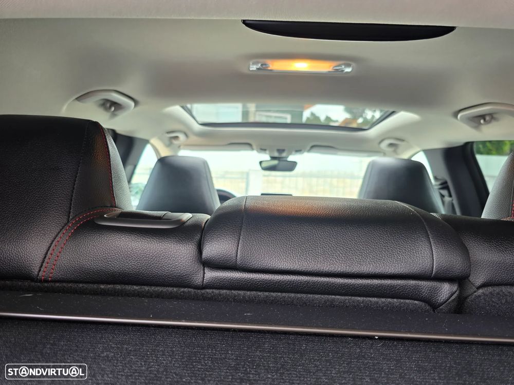Mercedes-Benz CLA 200 CDI AMG Line Aut. — fotografia 35
