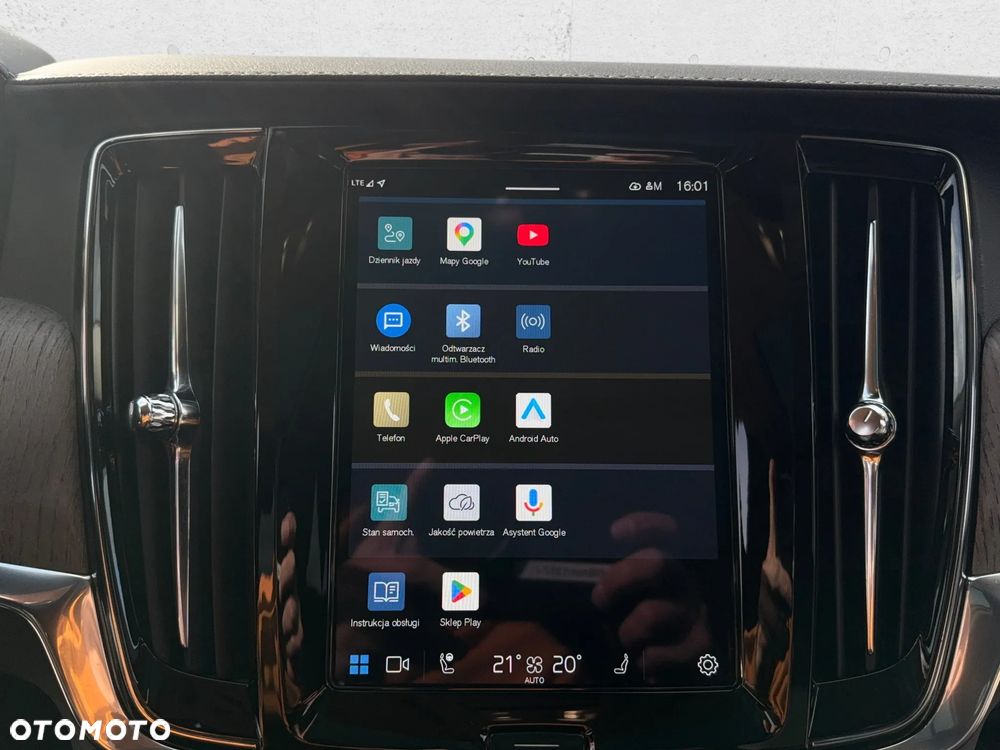 Volvo V90 Cross Country B5 D AWD Ultimate - 21