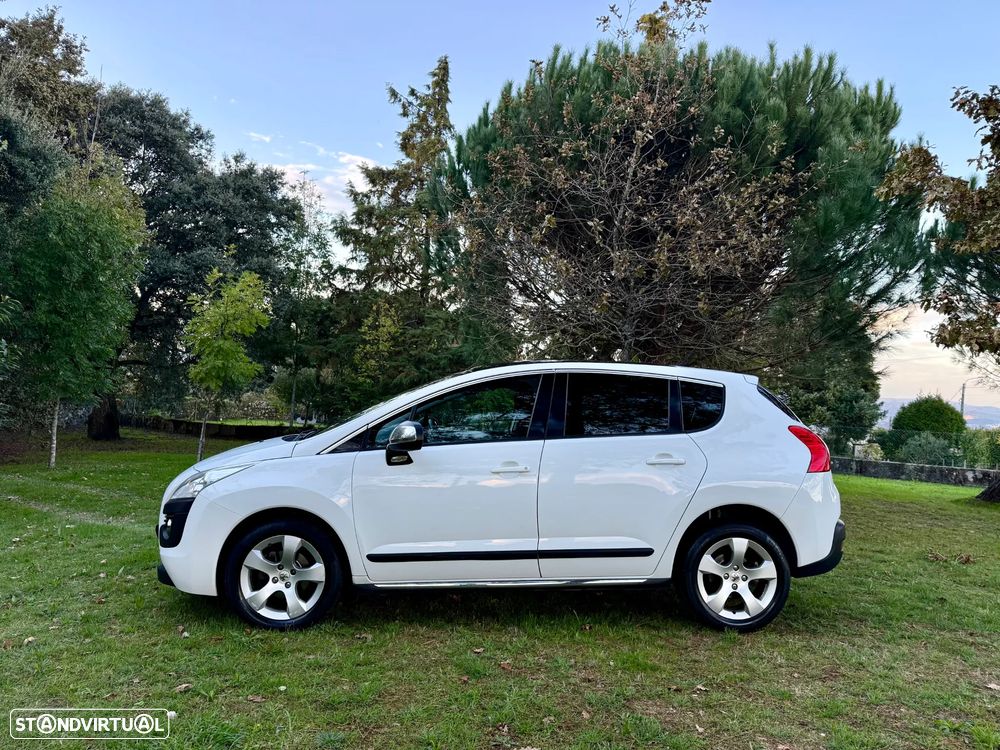 Peugeot 3008 1.6 e-HDi Allure CMP6 - 17
