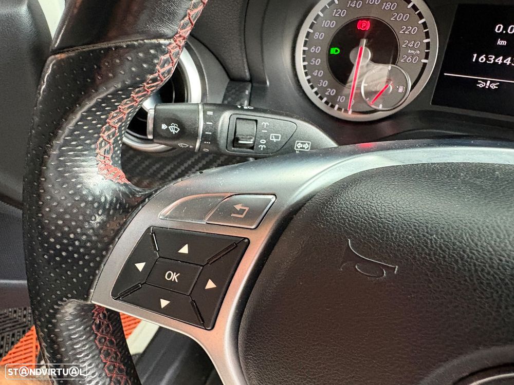 Mercedes-Benz A 200 CDI AMG Line - 42