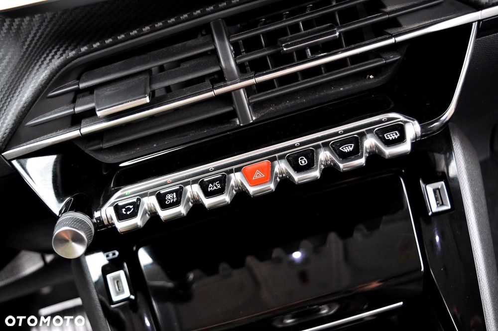 Peugeot 2008 1.5 BlueHDi Allure Pack S&S EAT8 - 21