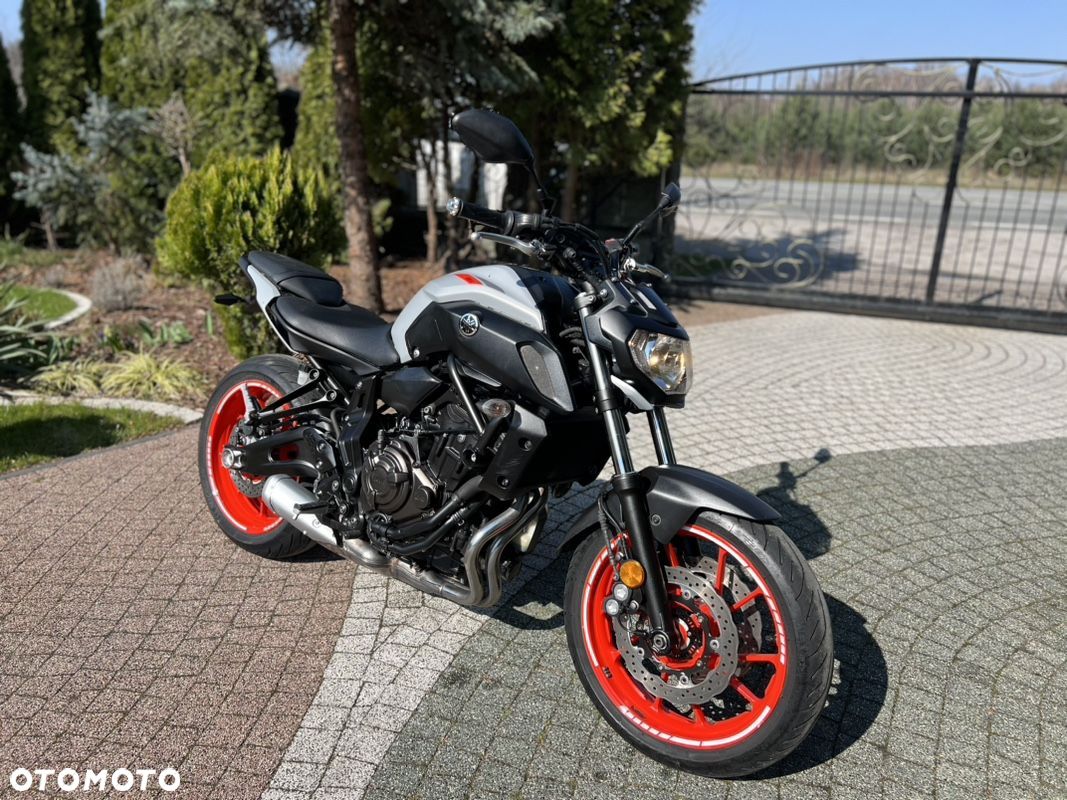 Yamaha MT - 1