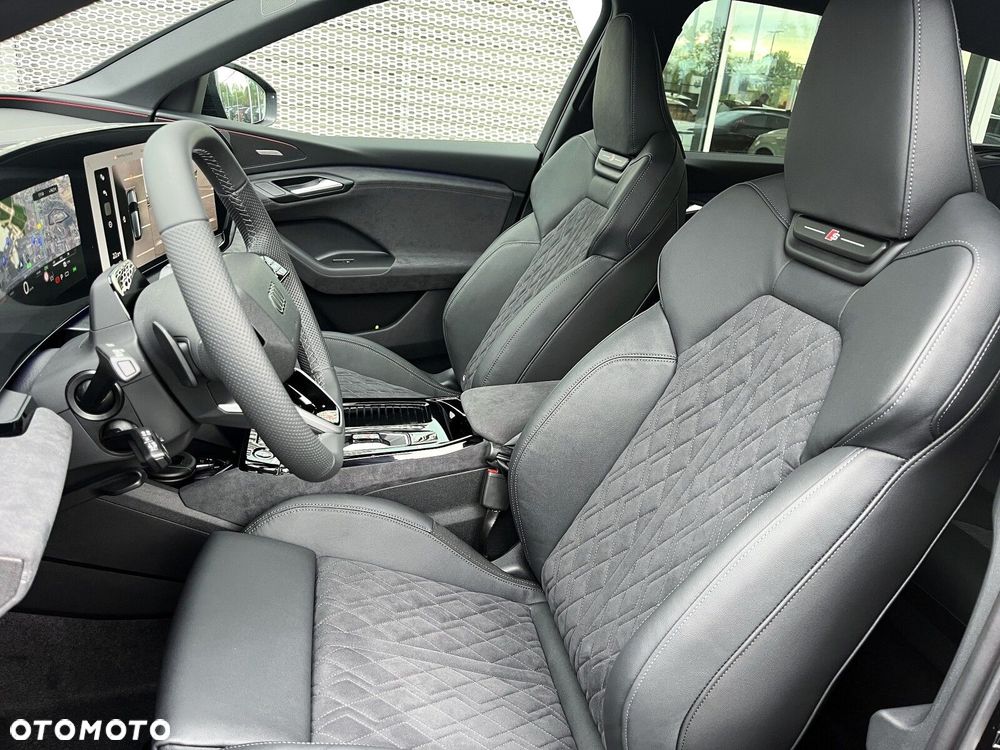 Audi Q6 e-tron - 22