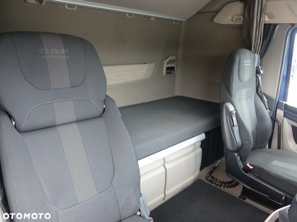 DAF XG 480 / EURO 6 / TV / BOGATE WYPOSAŻENIE / AUTOMAT / - 24