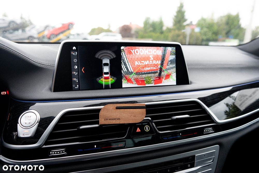 BMW Seria 7 730d xDrive - 14