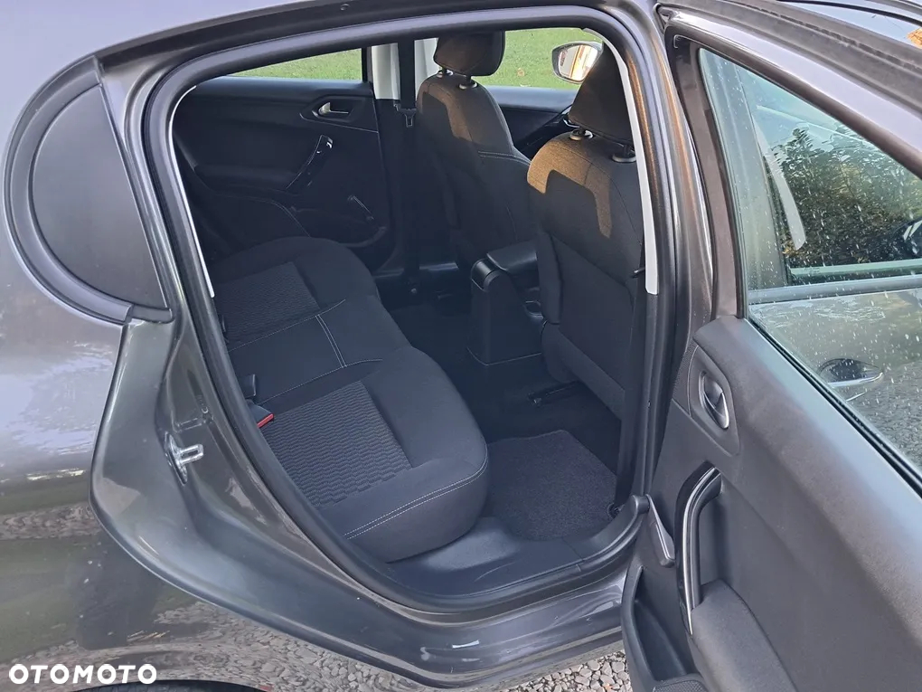 Peugeot 208 1.2 PureTech Active - 15