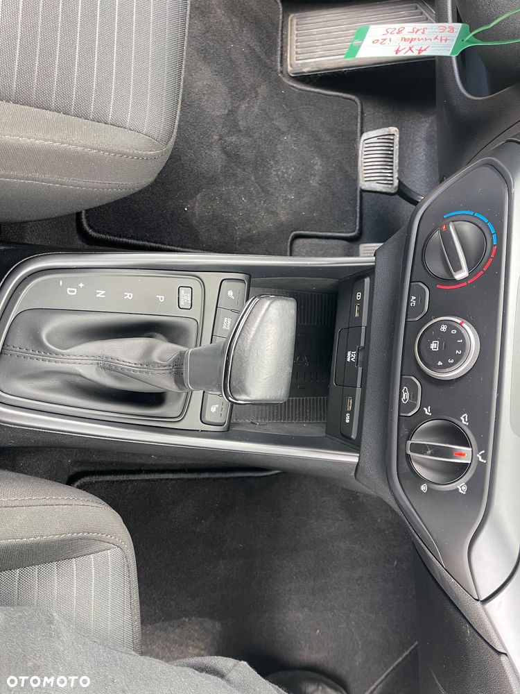 Hyundai i20 1.0 T-GDi Premium DCT - 13