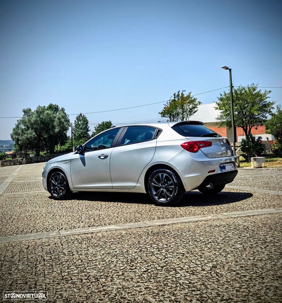 Alfa Romeo Giulietta 1.6 JTDM 16V Sport - 22