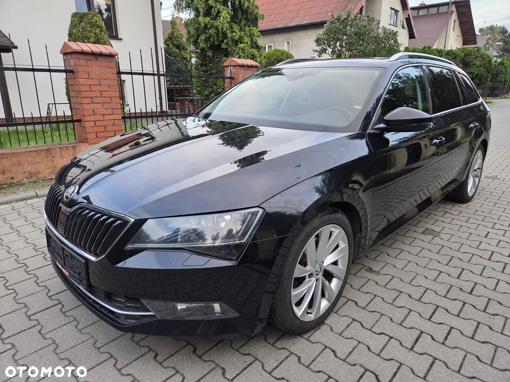 Skoda Superb 2.0 TDI DSG Active - 27
