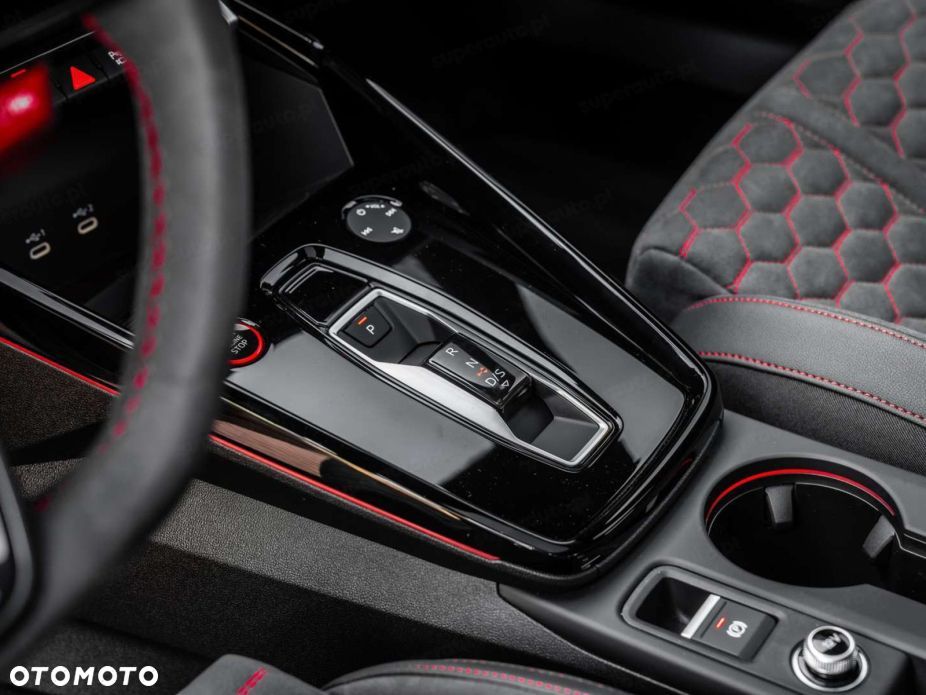 Audi RS3 Limousine TFSI Quattro S tronic - 16