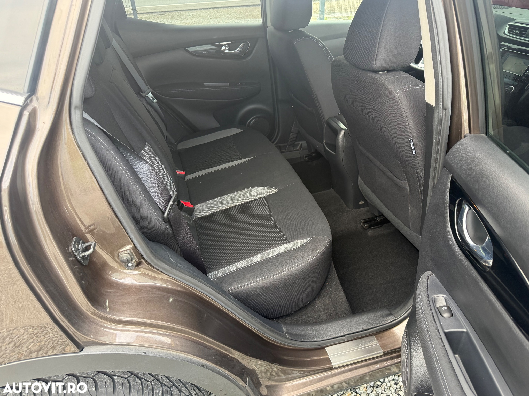 Nissan Qashqai 1.2 DIG-T TEKNA - 16