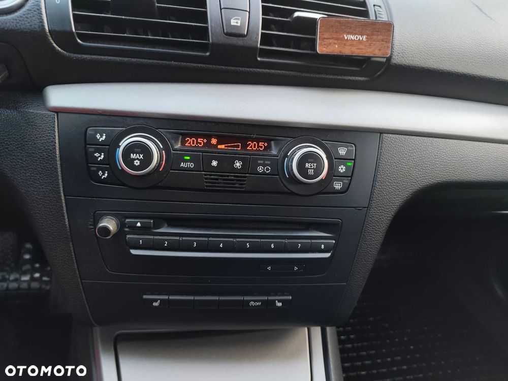 BMW Seria 1 118d - 9
